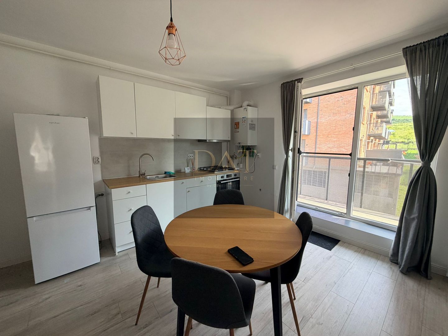Apartament 3 camere, et intermediar, loc de parcare, BETA RESIDENCE - Poză 2
