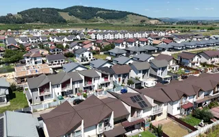 Casă înșiruita 4 camere | Panouri solare + Baterie de stocare - Poză 37