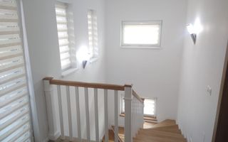 Duplex finisat modern de 120mp, curte 250mp, 2 parcari, zona Terra - Poză 9