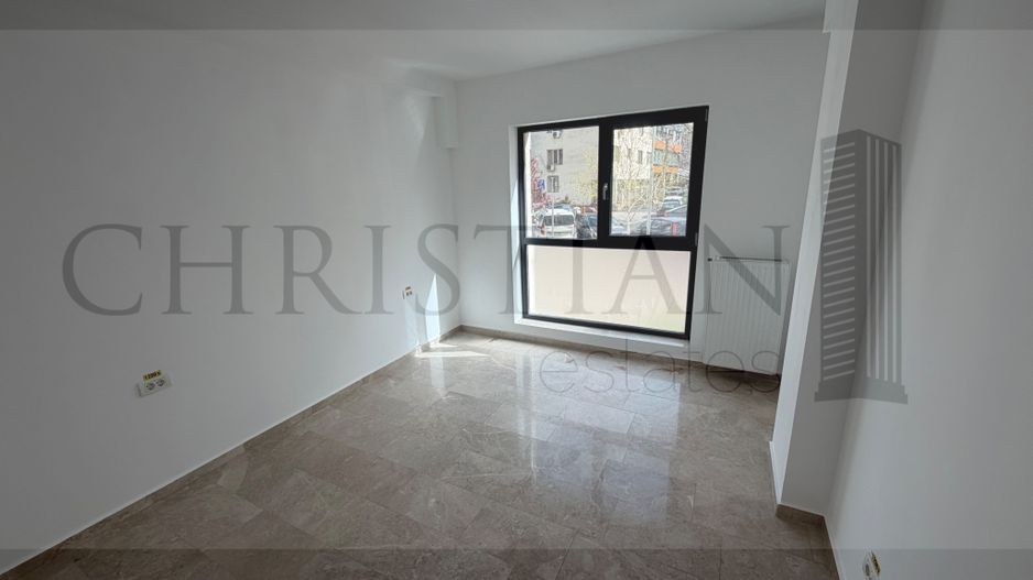 SPATIU COMERCIAL STRADAL  - Exigent Plaza Faza 2 - Trafic Intens - Poză 1