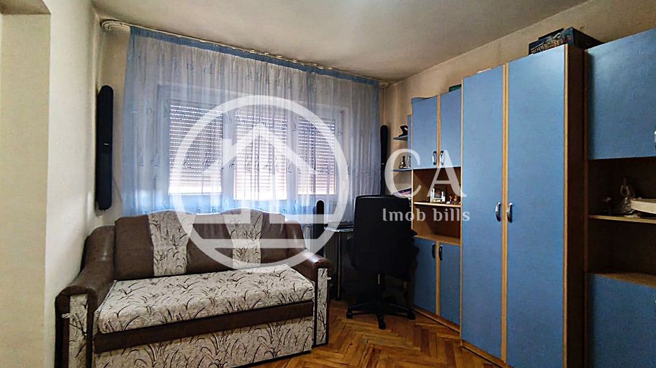 Apartament de vânzare cu 3 camere în zona Rogerius, Oradea - Poză 12