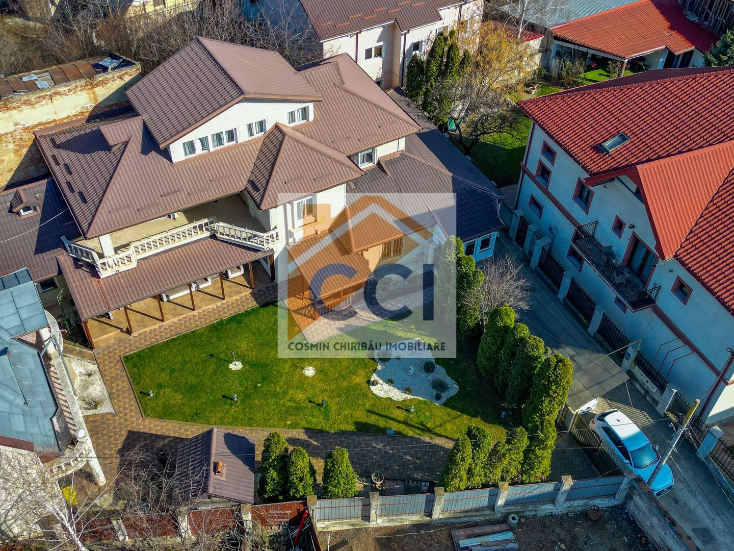 Proprietate exclusivistă ultracentrală -eleganță, spațiu și rafinament - Poză 3