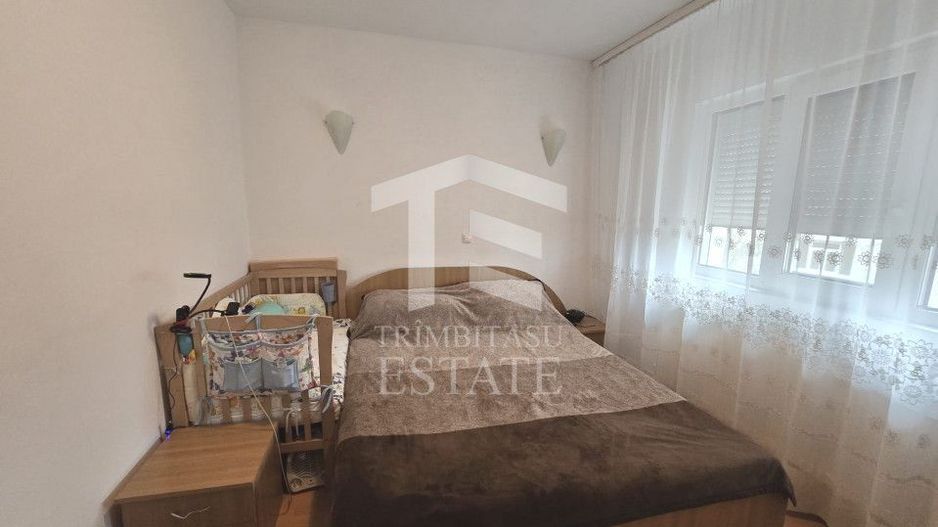 INEL I - Apartament cu centrala pe gaz, loc de parcare si pod de 60 mp - Poză 10