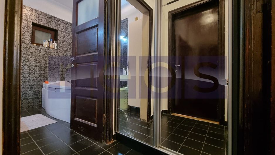 VANZARE- 9- CAMERE (S+P)- VILA -COTROCENI - Poză 30