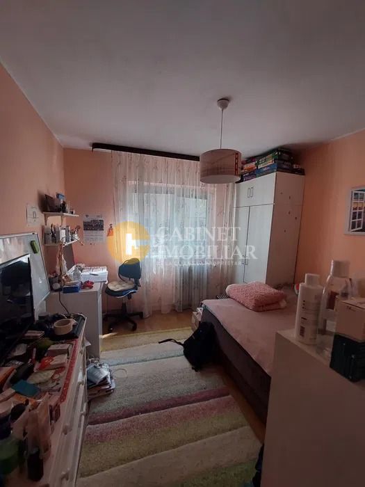 Rond 28/Alexandru - Bloc dupa 1980 - 2 Camere Decomandat - Poză 3