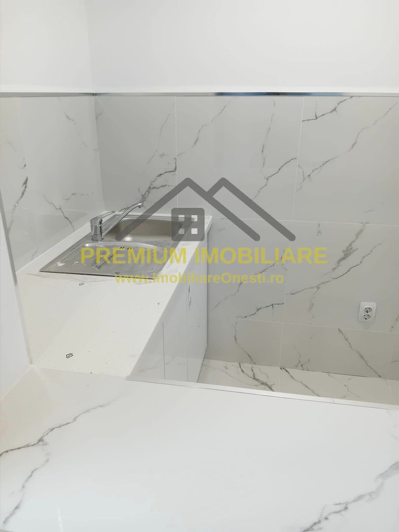 Spatiu Comercial de Vanzare sau Inchiriere In Onesti - Zona centrala - Poză 5