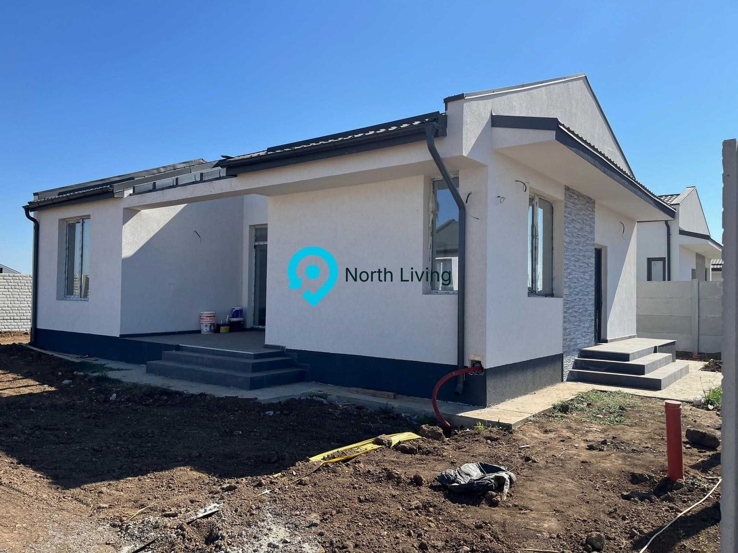 De vanzare complex de case in Comuna Berceni- strada  Miorita - Poză 1