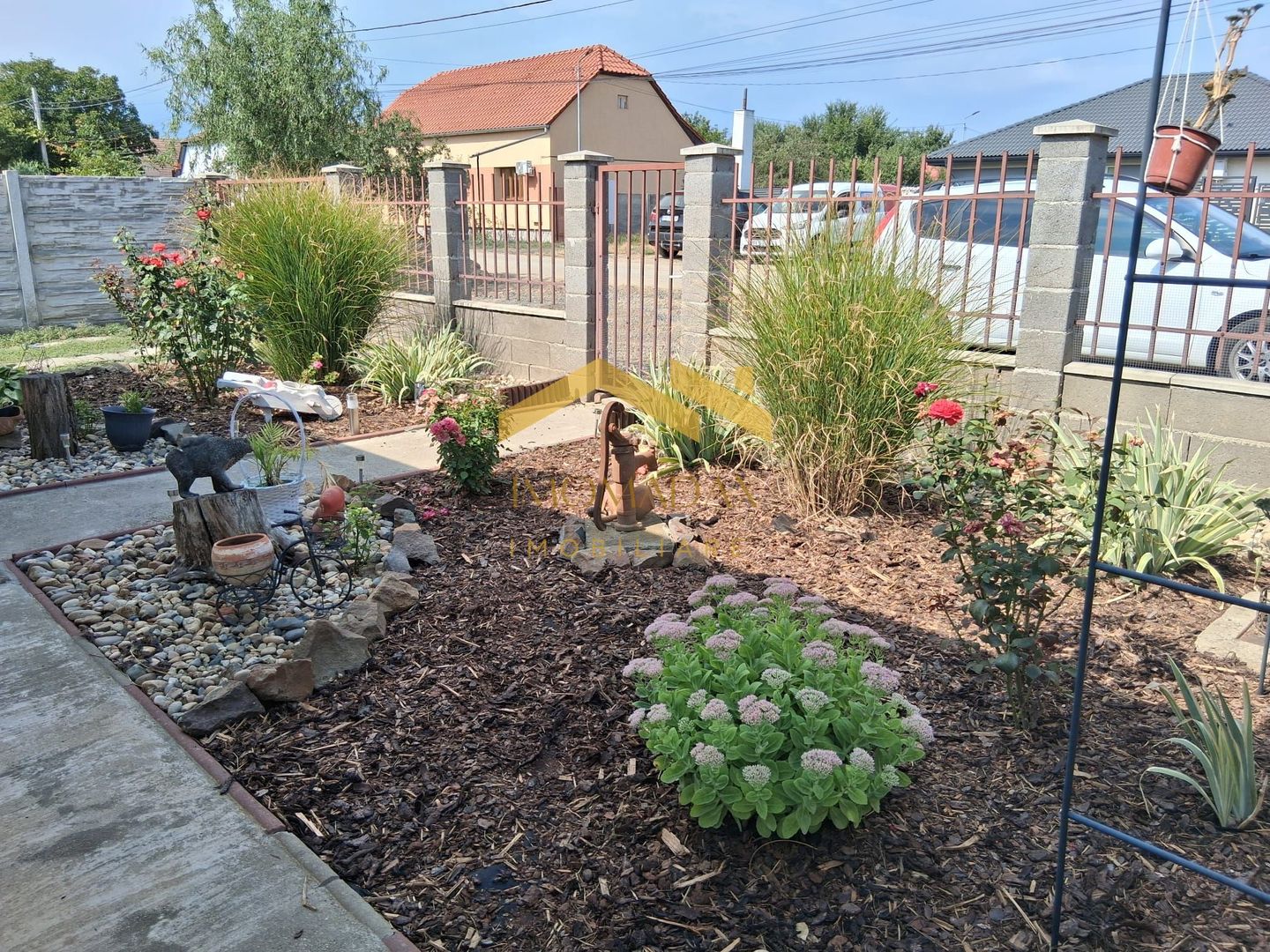 -Casa Individuala - 4 camere -teren generos - - Poză 16