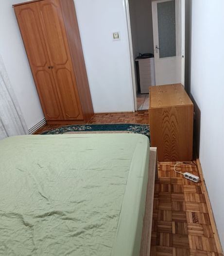 BRASADAS închiriază ap cam etaj 3/4 LIDL Careiului. - Poză 3