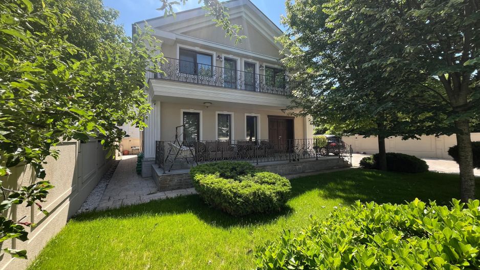 Vilă de Lux de Închiriat în Pipera – Liniște, Spațiu și Eleganță - Poză 1