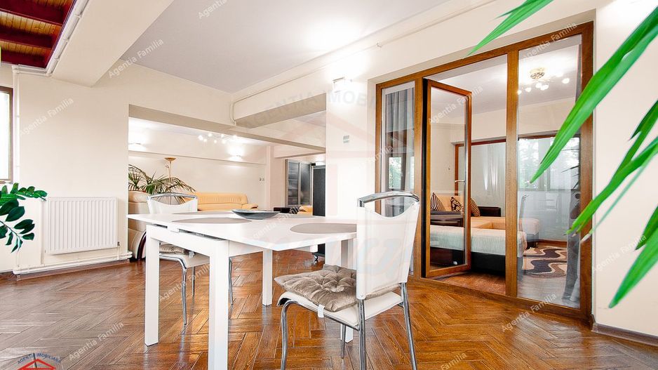Vanzare apartament cu 4 camere, Faleza bloc Pescarus, etaj 1, sup.135 - Poză 18