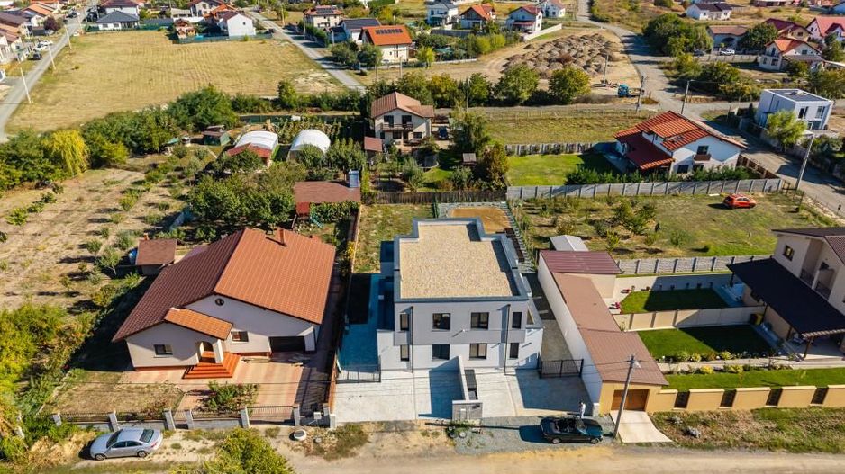Duplex P+E în Moșnița Nouă, 3 dormitoare, 3 bai, teren 403 mp. Comision 0% - Poză 1