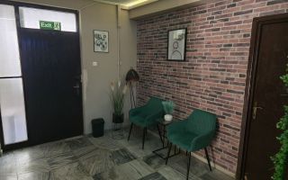 BRASADAS vinde proprietate ultracentrala, doua case 250 mp. - Poză 4