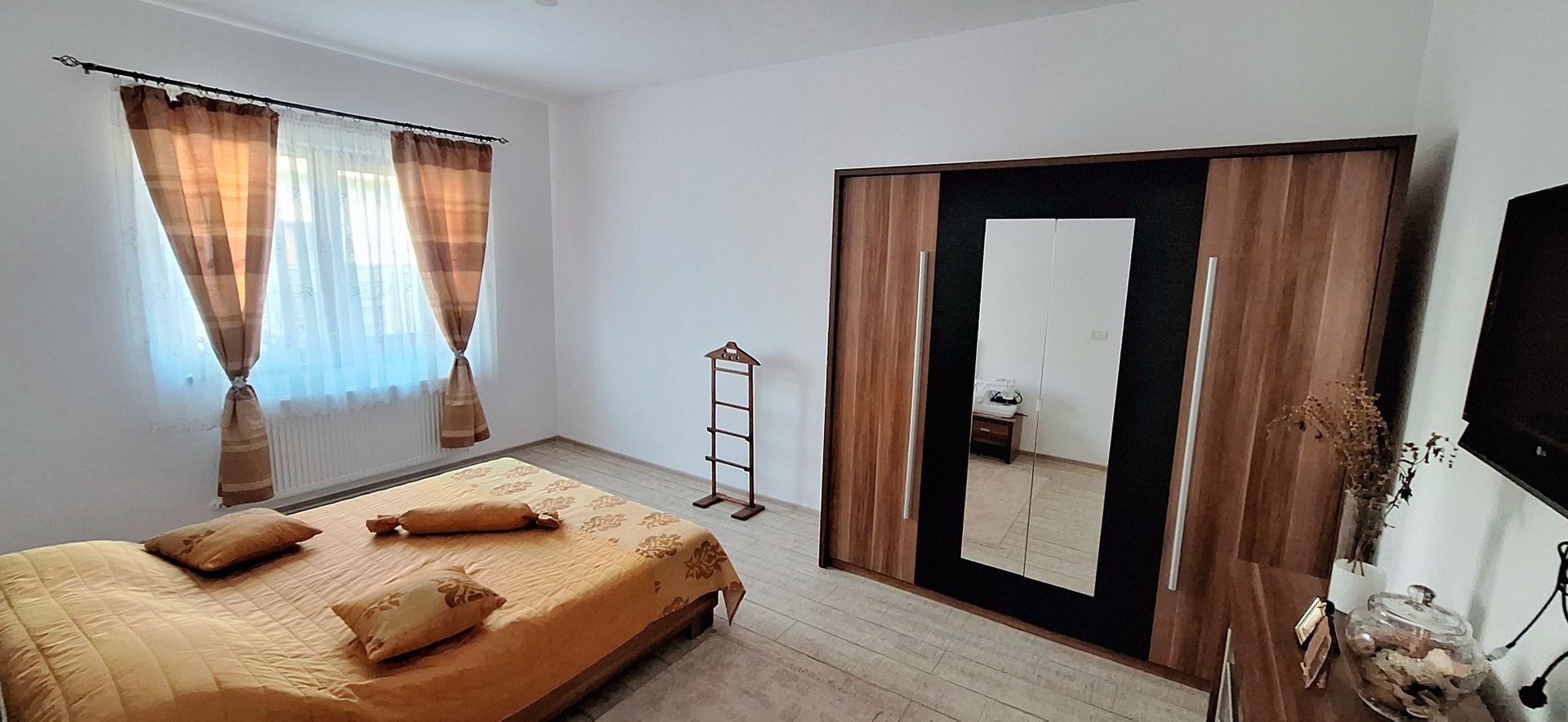 Duplex parter cu teren de 343mp - Poză 16