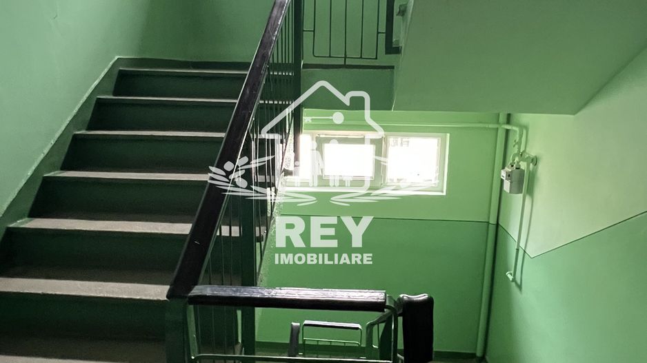 Apartament 3 camere nedecomandat ,bucătărie separată, Stefan cel Mare - Poză 16