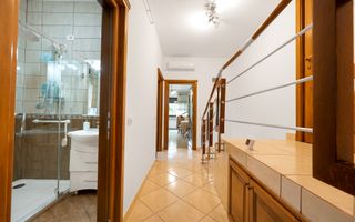 Vilă impresionantă în zonă deosebită - Poză 7