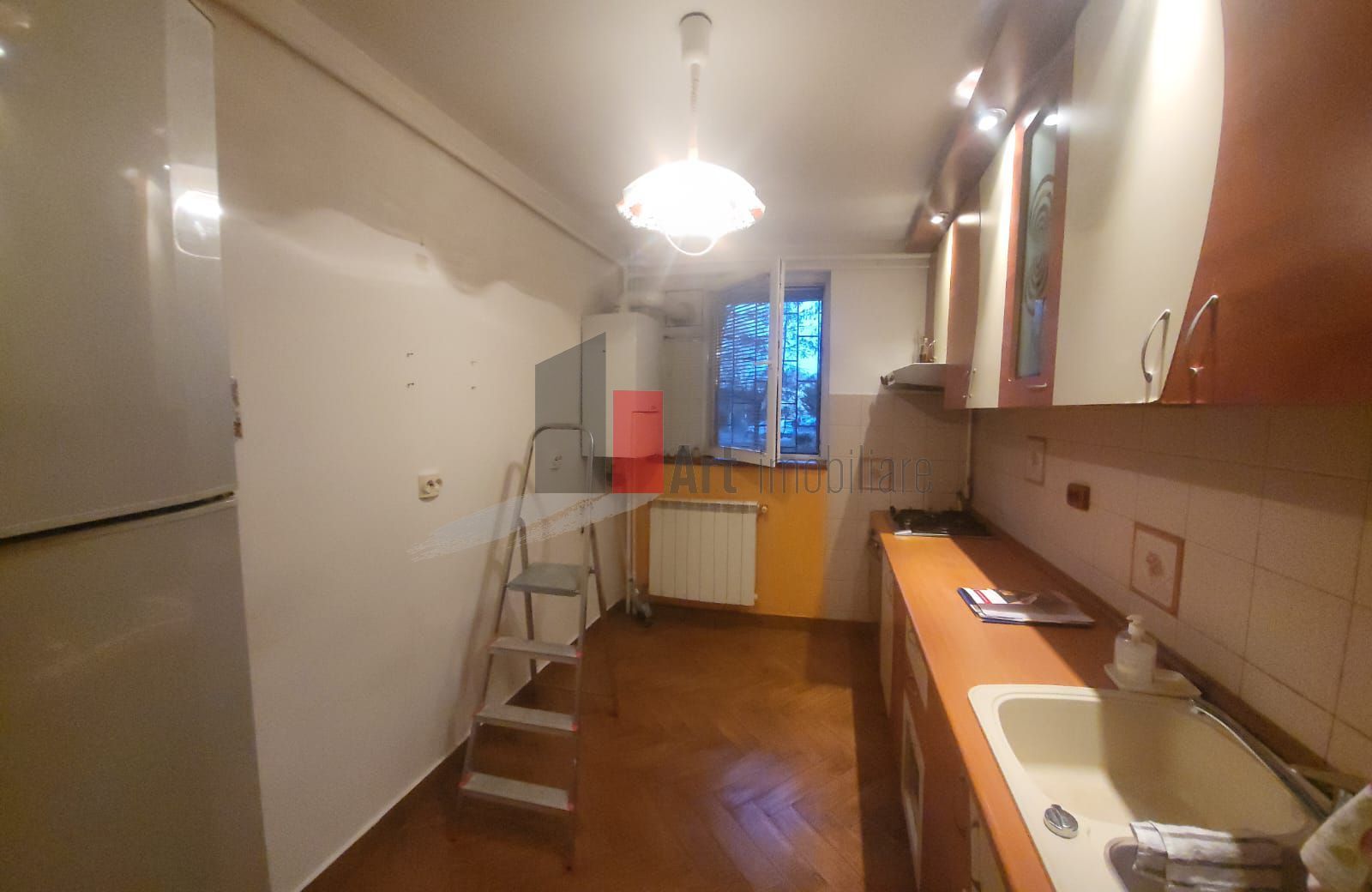 Apartament 3 camere Titan cu centrala - Poză 11