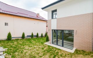 Casă individuală ,4 camere, Cartierul Gruia!! - Poză 11