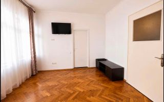 Apartament 2 camere 61 mp utili parter 2 bai 2 pivnite Centrul Istoric - Poză 4