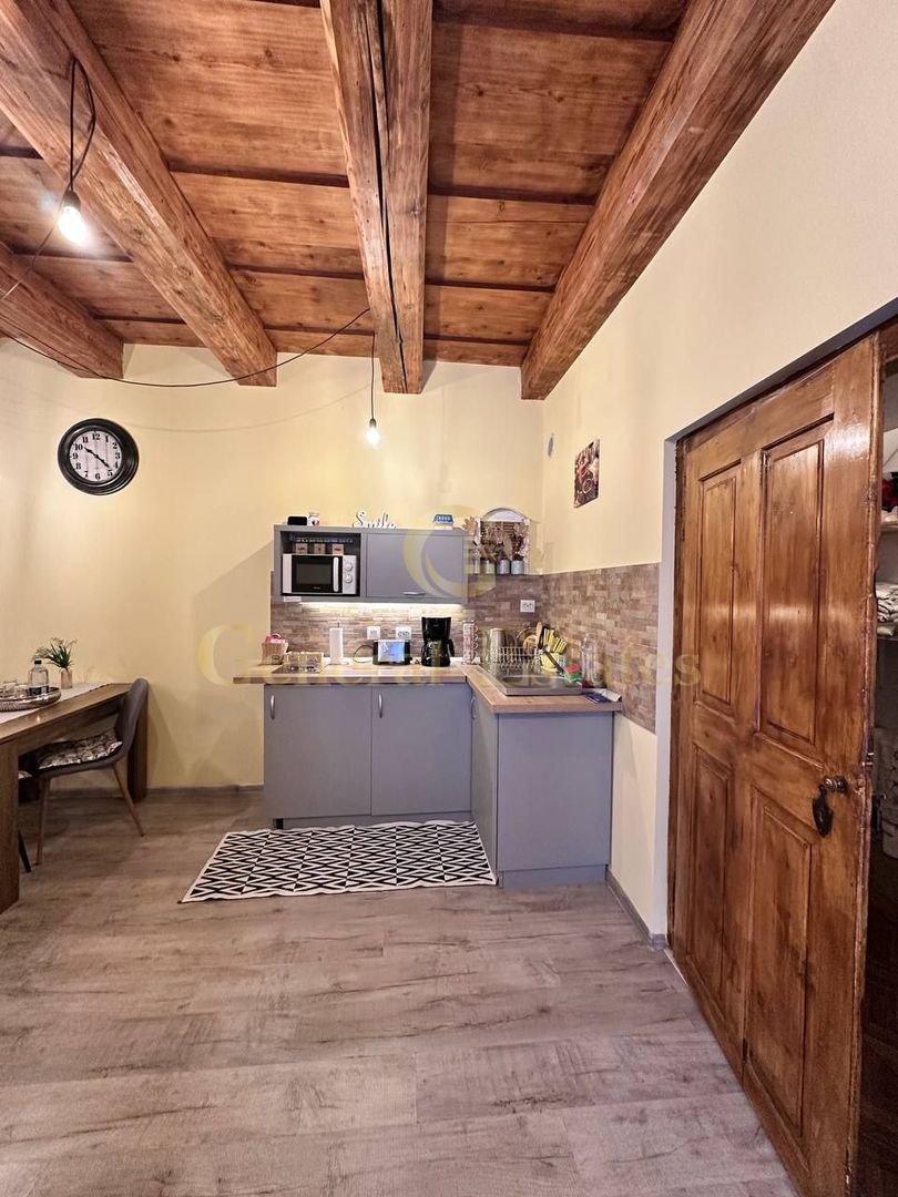 Apartament spre vanzare amplasat la doar 2 minute de Piata Sfatului - Poză 9