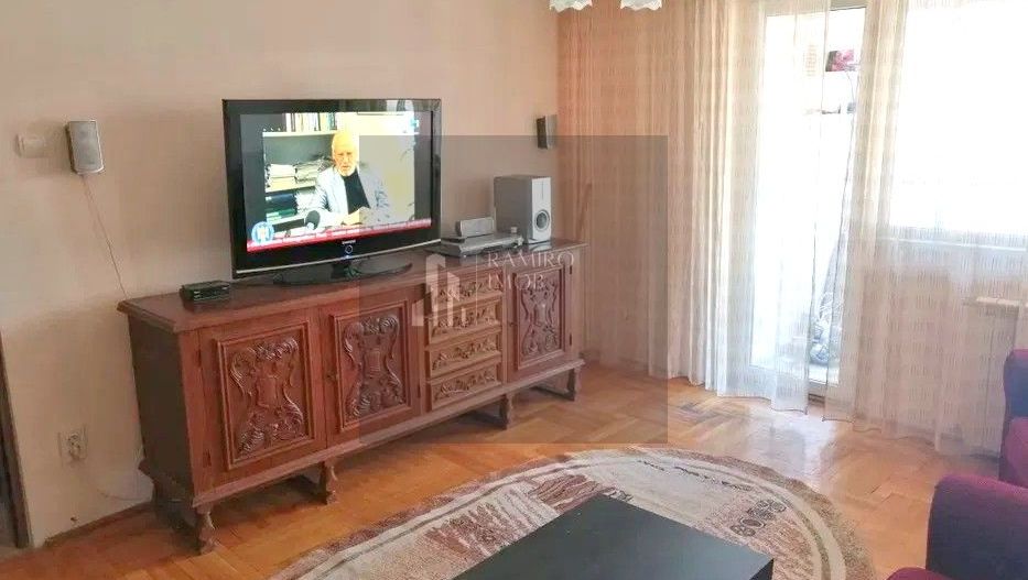 Apartament 4 camere | Calea Dorobanți | 80 mp | 2 băi | 1976 - Poză 2