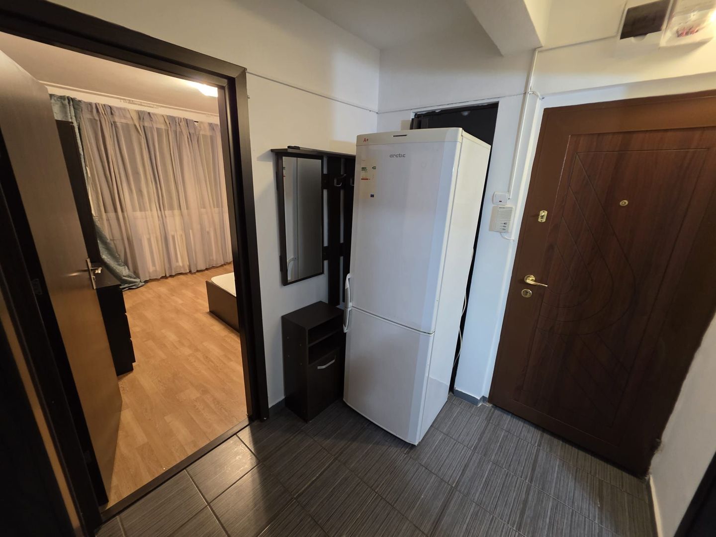 Apartament 2 camere decomandat Eroii Revolutiei - Metrou - Poză 4