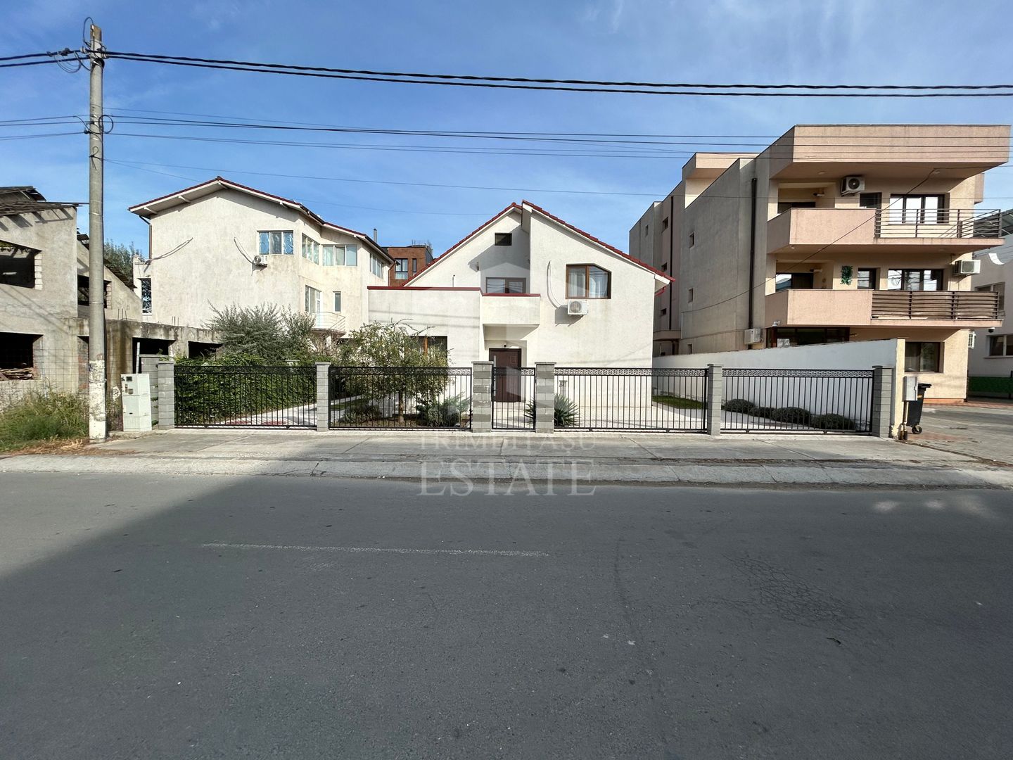 Vilă P+1 Mamaia Nord | 308 mp | 6 Camere | 6 băi | 6 locuri de parcare - Poză 1