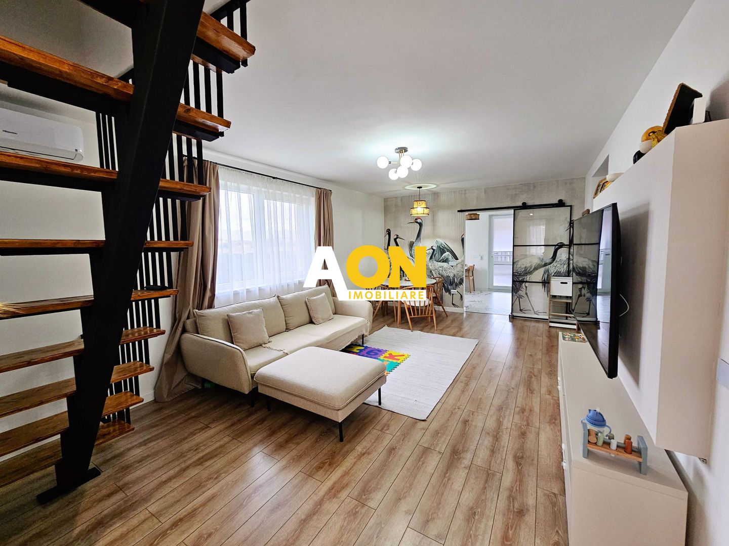 Casa noua, 3 camere + mansarda, mobilata, utilata, 342 mp teren - Poză 3