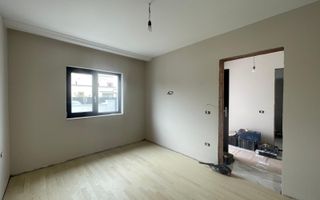 Duplex-4 dormitoare- despartit prin garaj -SUPER POZITIE - Poză 6