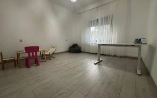 Casă de închiriat cu 4 camere – ideală pentru birouri, cabinete,sediu - Poză 5