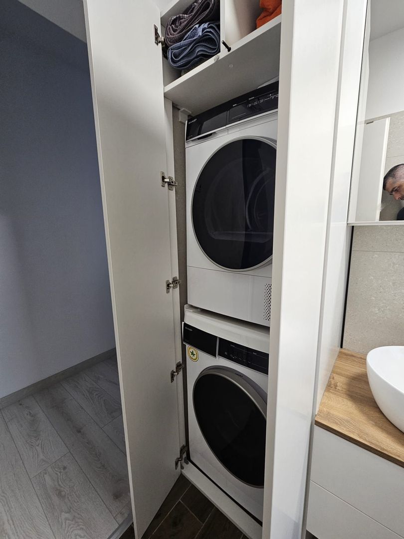 Apartament cu 3 camere, 2 bai si loc de parcare - Poză 21