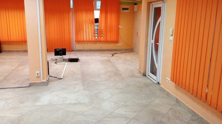 Spațiu comercial versatil, curte proprie și parcare, Biharia - Poză 3