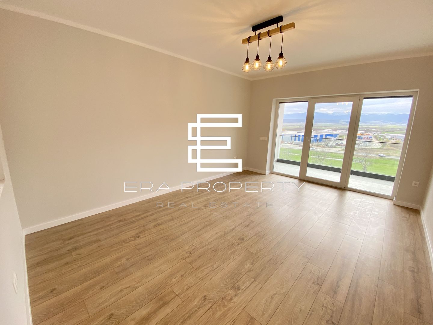 Apartament 2 camere LA CHEIE zona Aeroport Sibiu - Poză 5