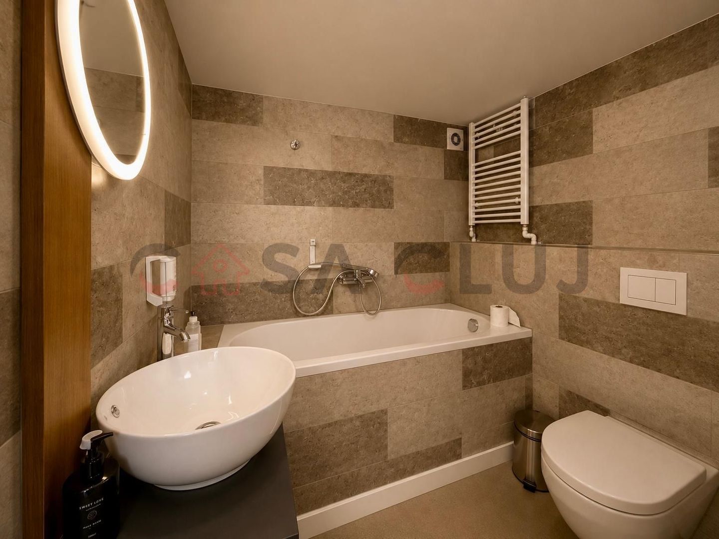 Apartament premium, central, parcari incluse - Poză 8