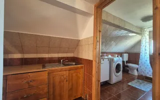 Exclusivitate- Casă rustică de închiriat în Fundata – Priveliște spectaculoasă - Poză 14