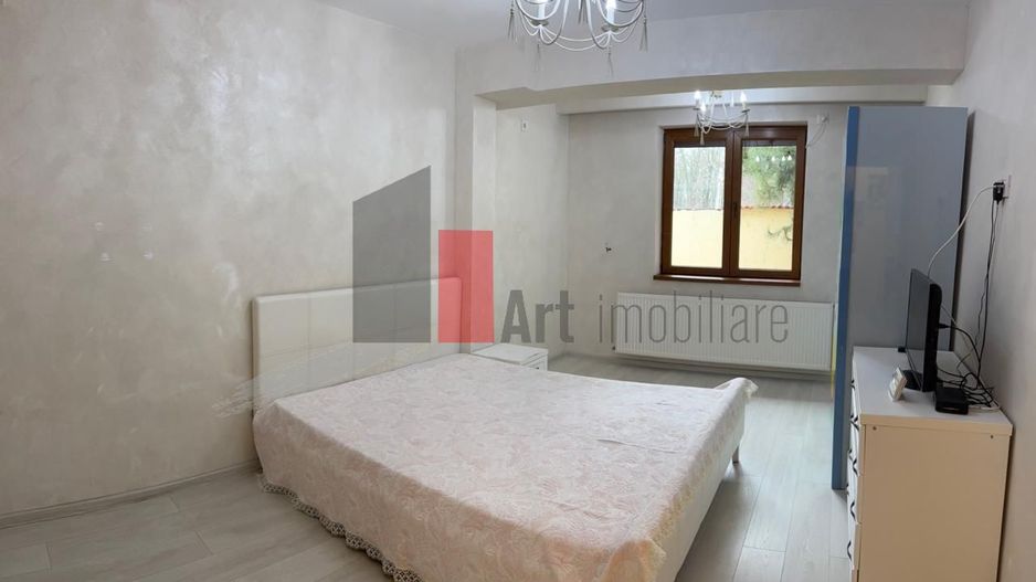 Vanzare apartament 3 camere si curte+loc de parcare Padure Rosu-Chiajna - Poză 5