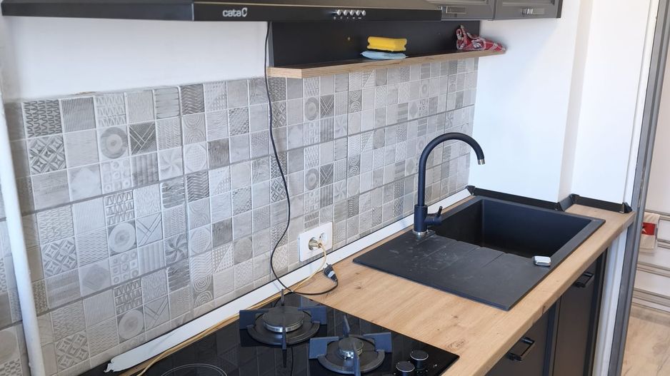 Vânzare apartament 2 camere decomandat Luică - Poză 3