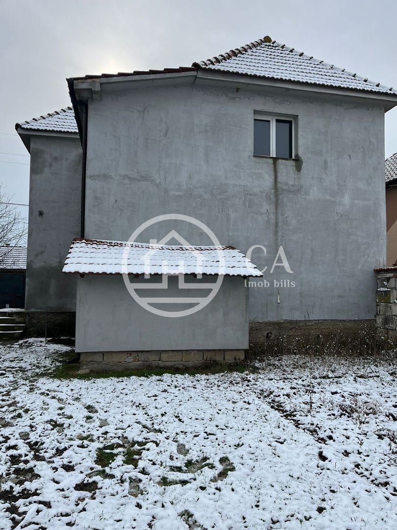 Casa de vanzare D+P+E+M cu 5 camere în Livada De Bihor - Poză 12