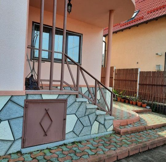 Casa P+E+M, 7 camere, teren 1000 mp, an 2000, Campina, Prahova - Poză 2