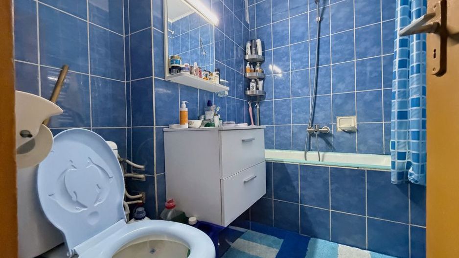 Apartament 2 camere semidecomandat/nemobilat - zona Fratii Golesti - Poză 11