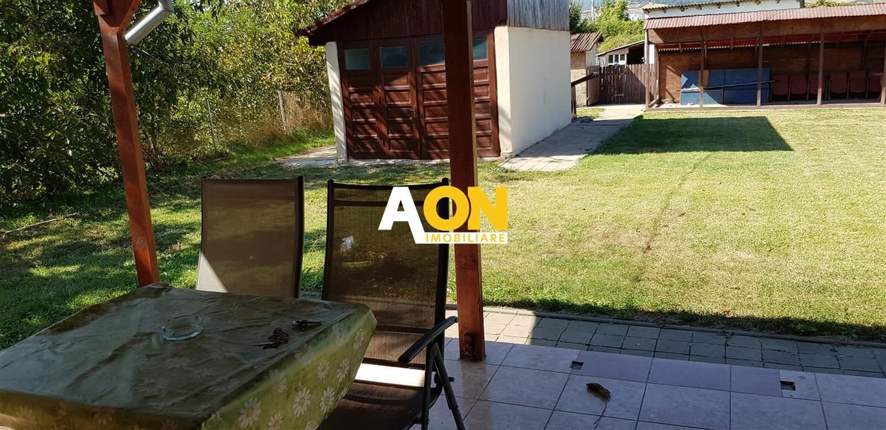 Casă de închiriat, 3 camere, cu terasă și garaj, Partoș - Poză 18