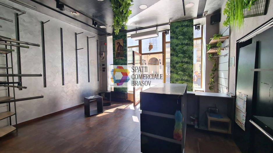 Spatiu comercial ultracentral cu vad- 90 mp - Poză 1