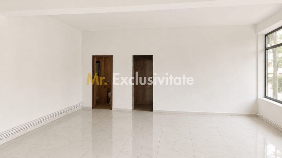 DE INCHIRIAT - renovat - parter si etajul 1 - stradal - Poză 5