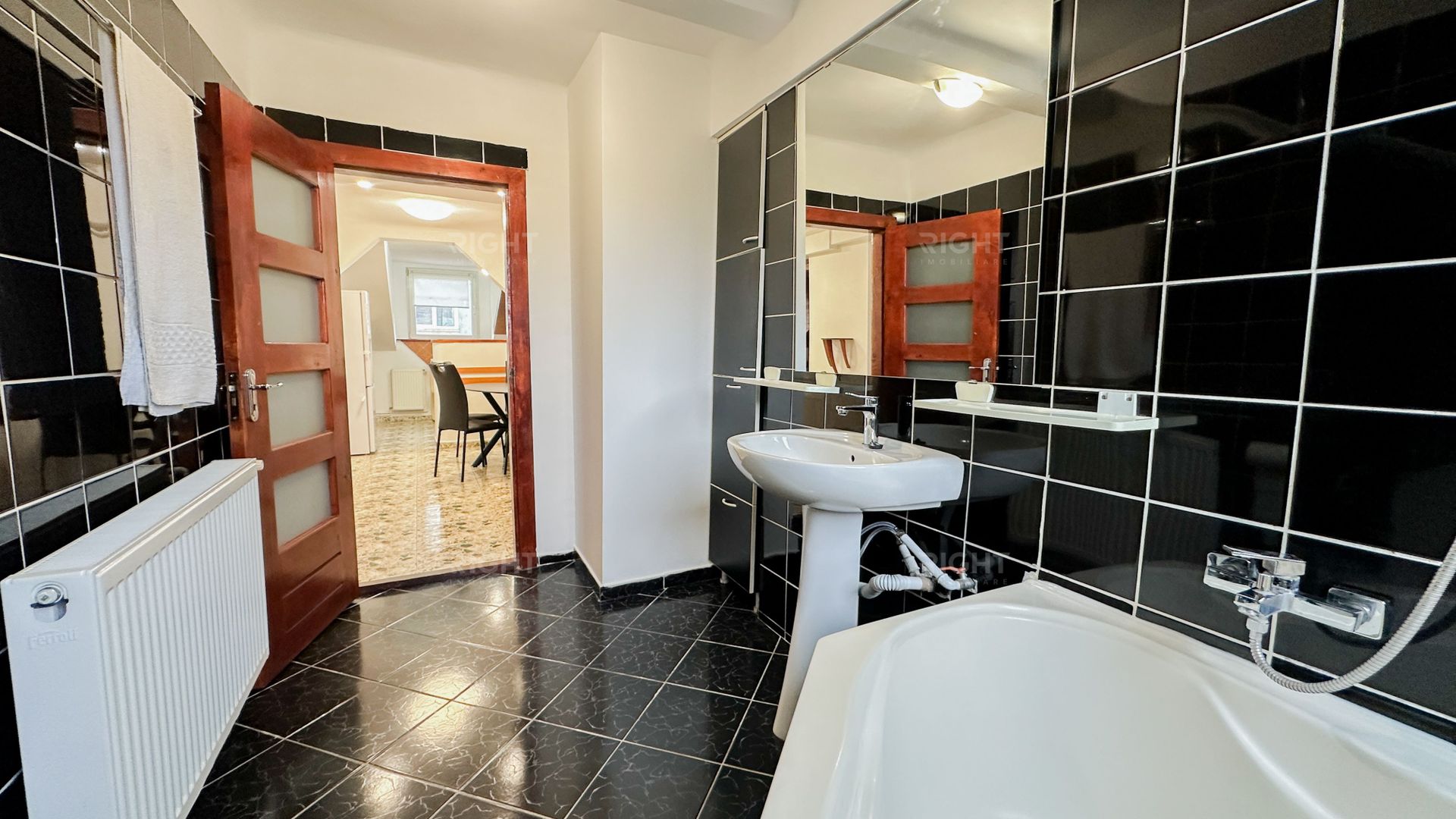 Apartament 2 camere Centrul Vechi Brasov - Poză 9