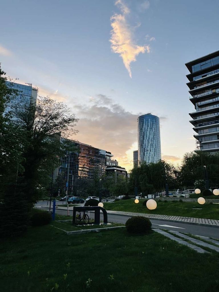 CESIUNE APARTAMENT 2 CAMERE | PARCARE INCLUSA | ONE FLOREASCA TOWERS - Poză 3