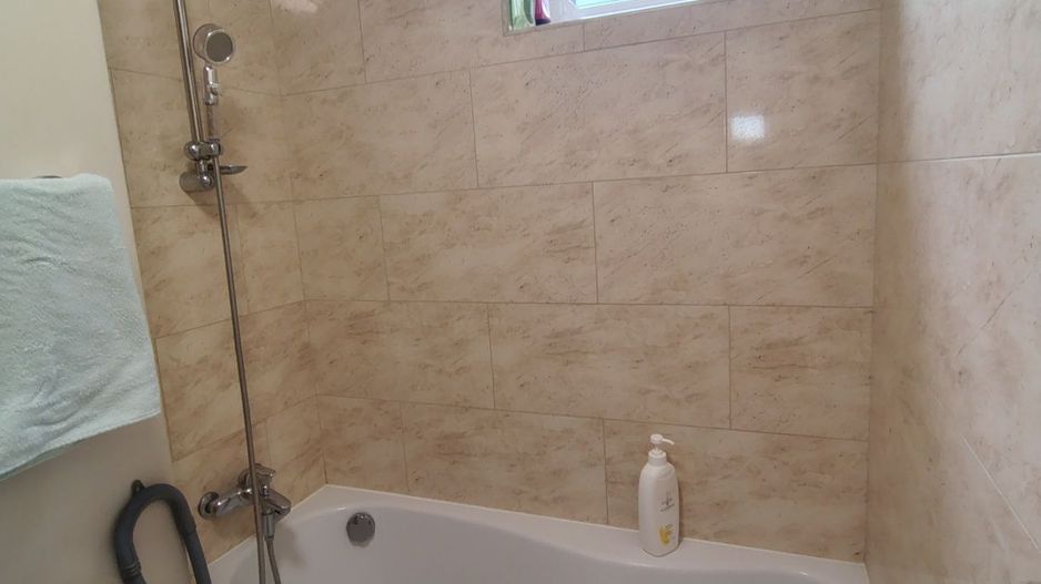 BRASADAS vinde ap 2 cam etaj 3/3 Botizului. - Poză 5