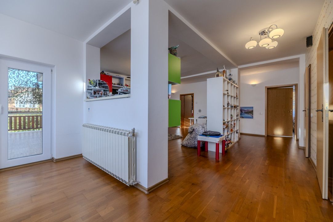 Casa individuala  - vedere spre padure - Parcul Sub Arini - Poză 7