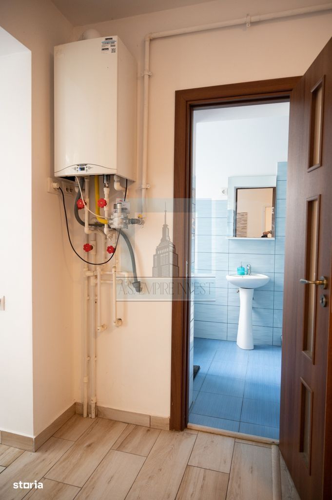 Apartament elegant în zona centrală, cu curte și intrare individuală - Poză 11