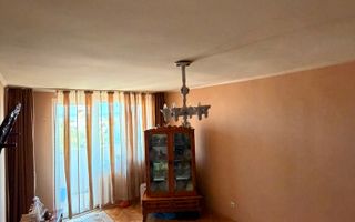 Apartament spațios cu 4 camere – Marghita, zona centrală - Poză 8