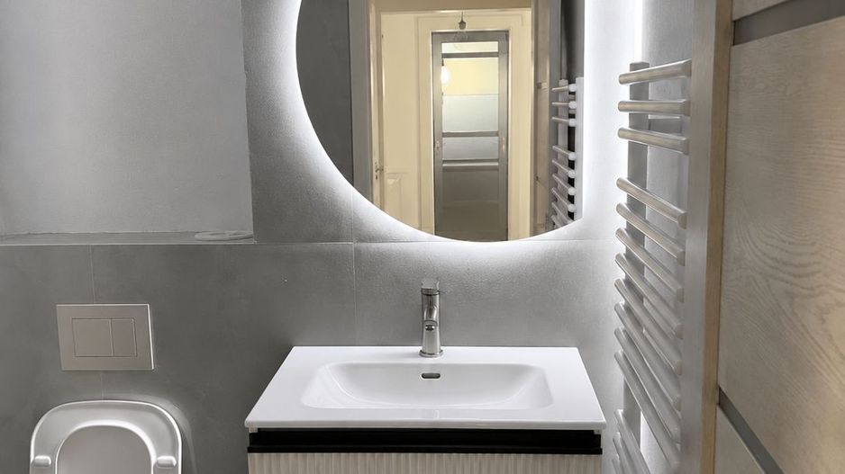 Dâmbovița| 3 camere | 2 băi | Boxa | Complet renovat | Încălzire în pardoseală - Poză 13